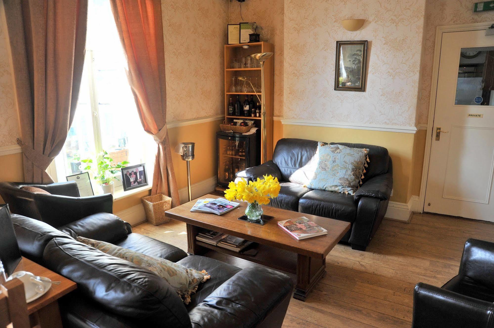 Bishops Guest Accommodation York Exterior foto